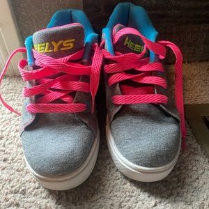 Heelys girls size 4